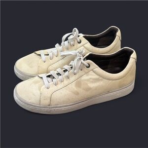 UGG Cream Men's Size 11.5 Pismo Low Top Lace Up Casual Leather Sneakers Shoes